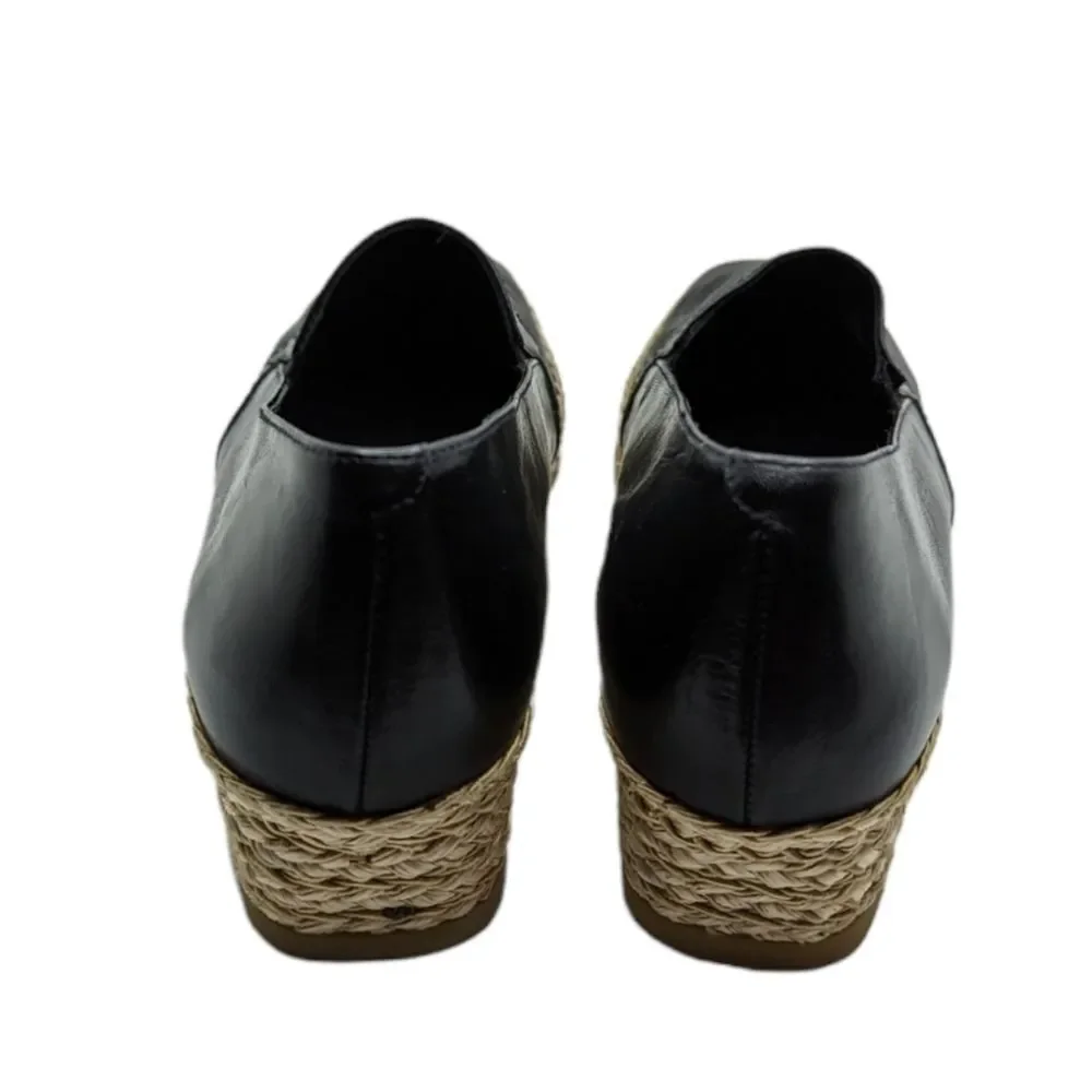 Women's Andre Assous Espadrilles Low Wedge Heel, Size 7.5 M
